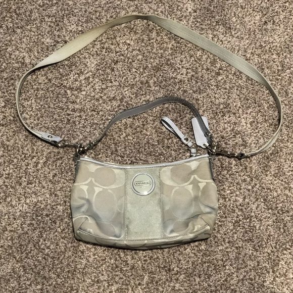 Coach Handbags - Great condition coach shoulder bag